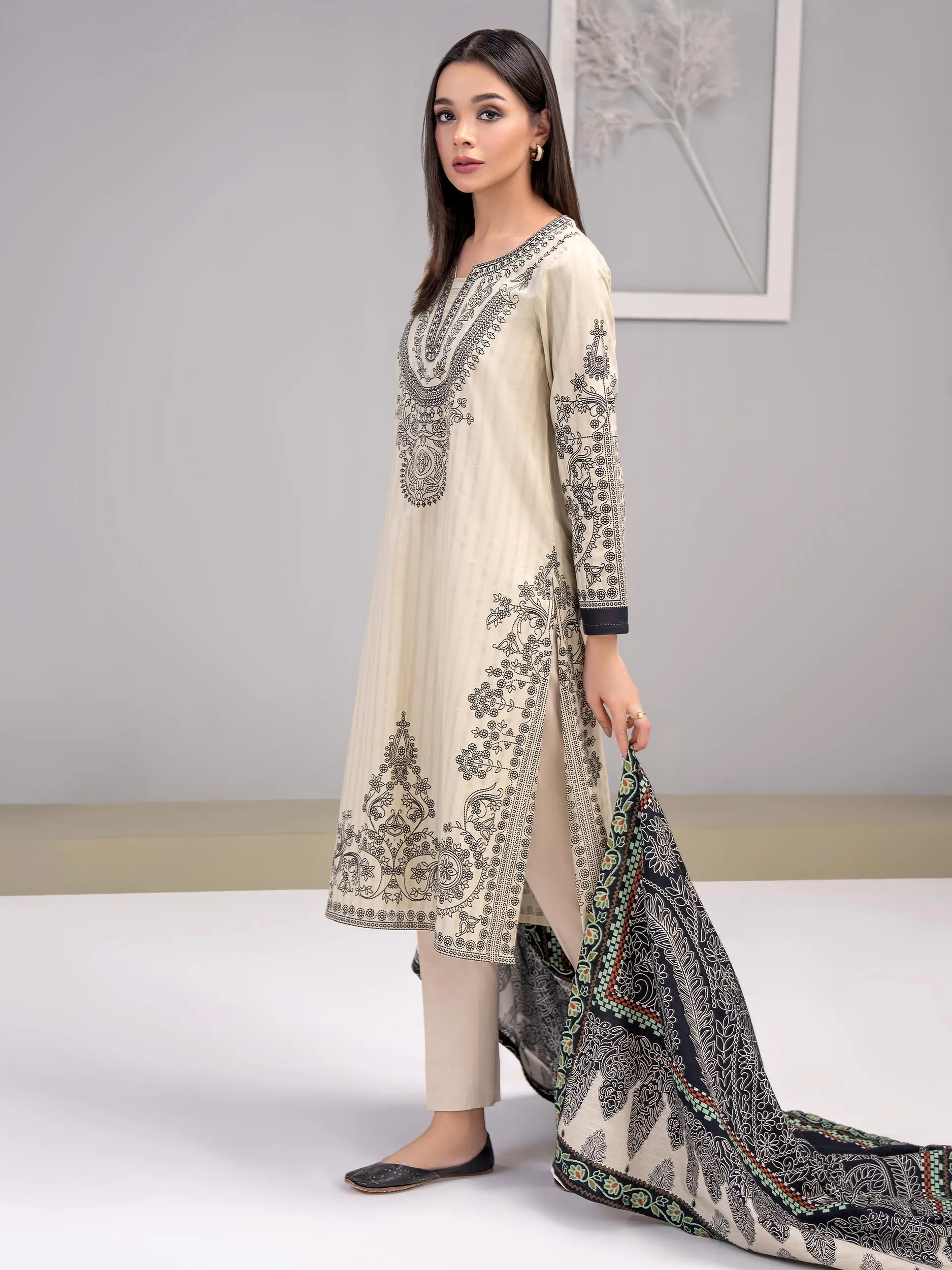 2 Piece Khaddar Suit-Printed(Unstitched)