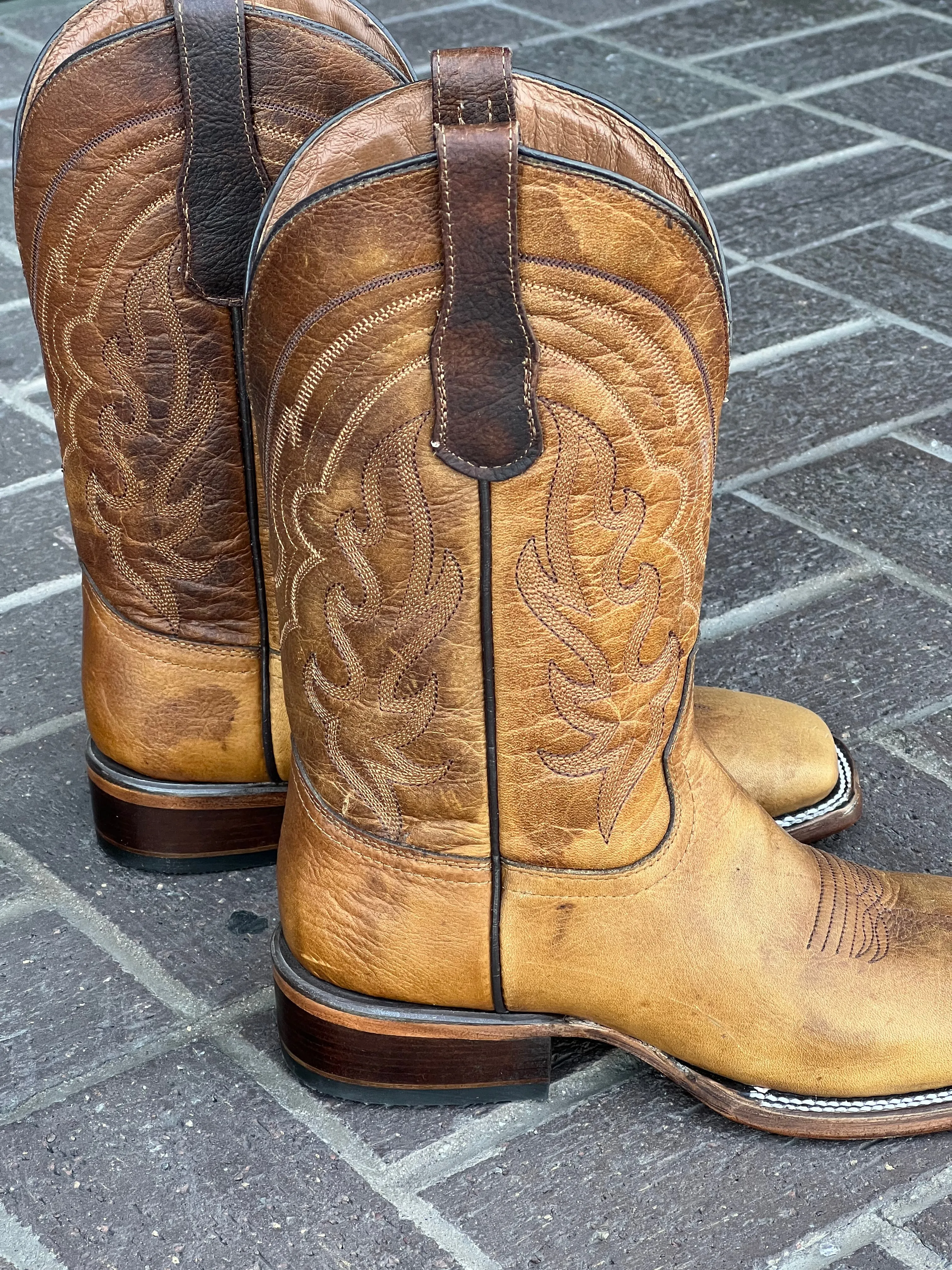 Circle G Men's Light Brown Embroidered Western Boot