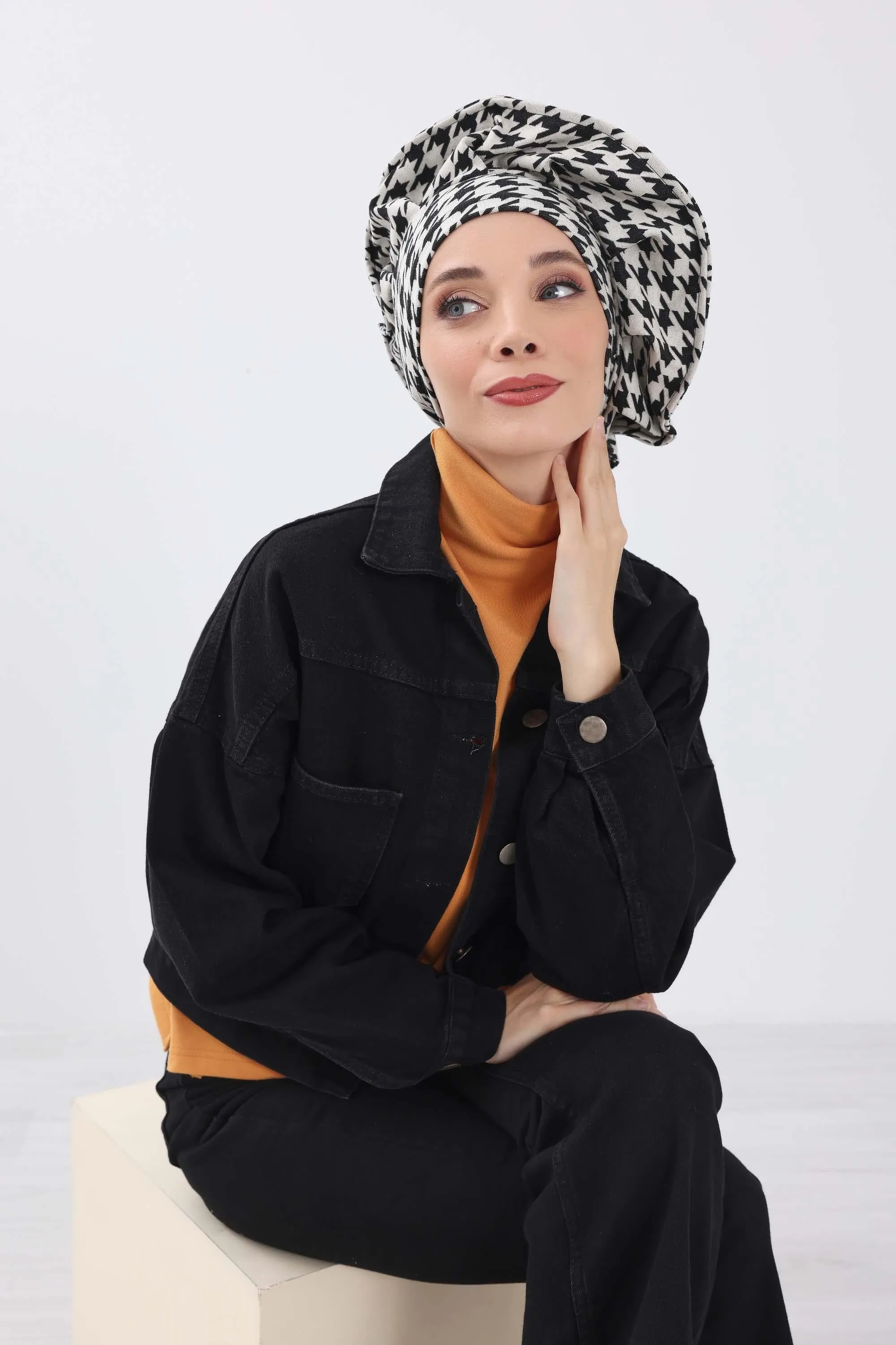 French-Style Winter Turban Headwrap, Houndstooth & Leopard Printed Women Winter Turban, Elegant French-Influenced Winter Headwrap,B-79