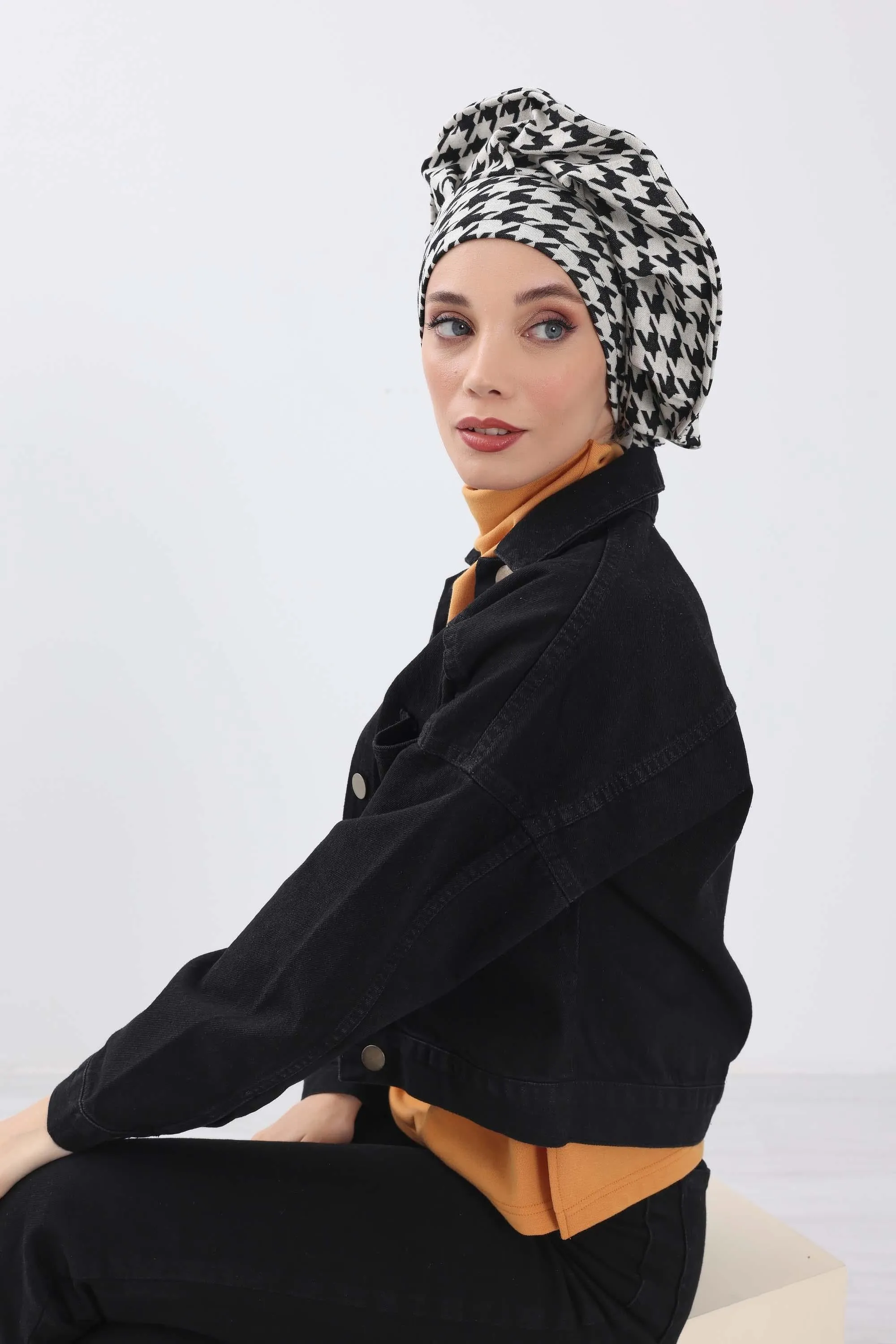 French-Style Winter Turban Headwrap, Houndstooth & Leopard Printed Women Winter Turban, Elegant French-Influenced Winter Headwrap,B-79