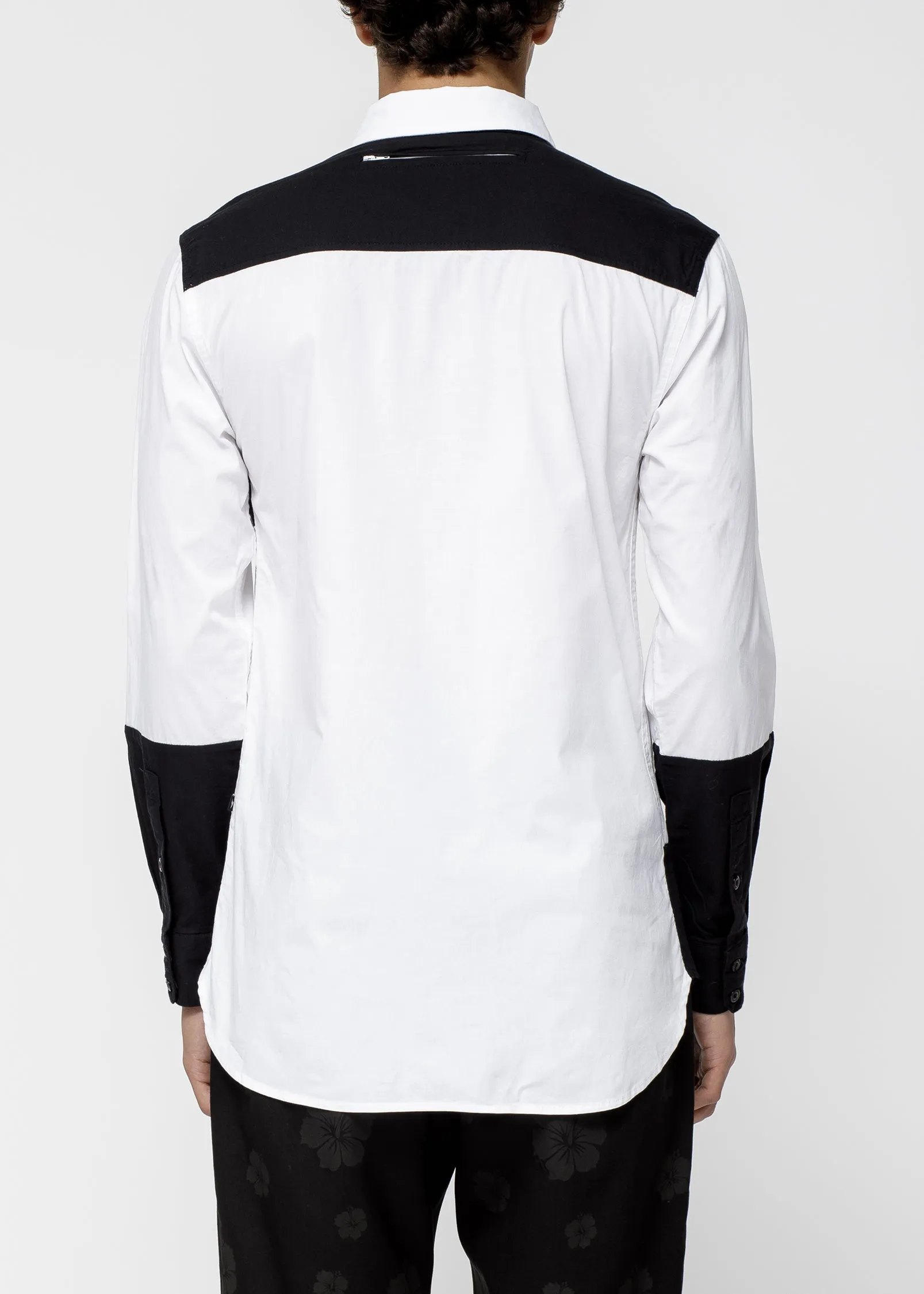 Konus Men's Zip Pocket Button Up in White Black