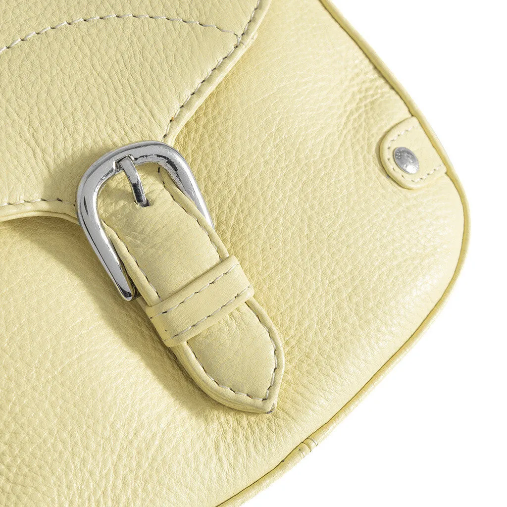 Small bag in stylish design / 16038 - Yellow