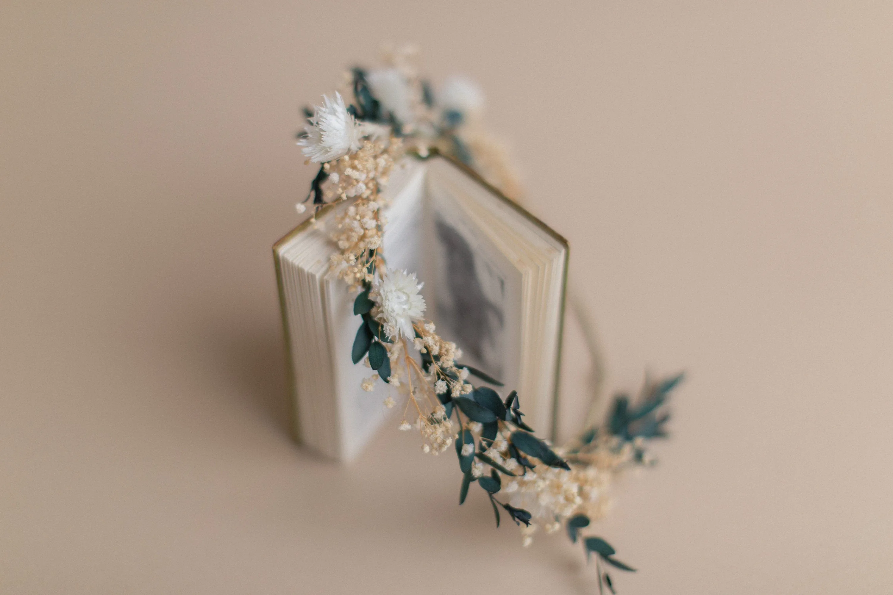 Straw Flowers & Dried Eucalyptus Baby's Breath Crown / Gypsophila Crown / Real Dried Flowers Crown / Dried Wedding Crown