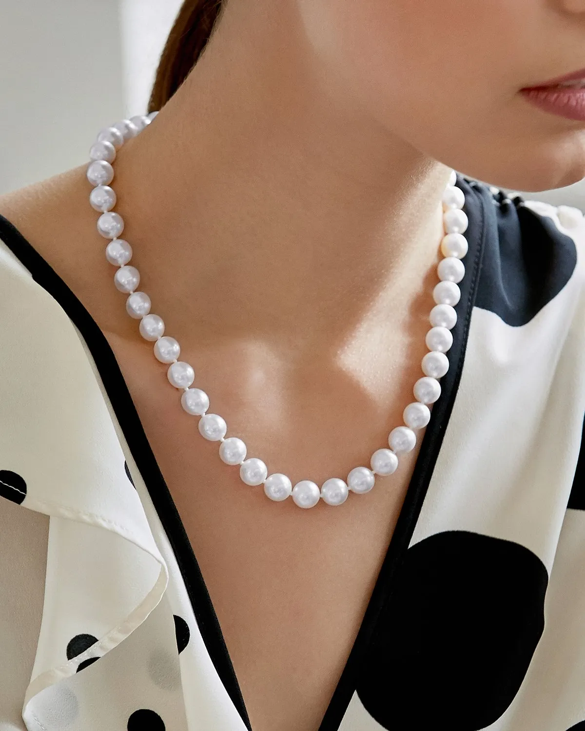 White Japanese Akoya Pearl Necklace, 9.5-10.0mm - AA  Quality